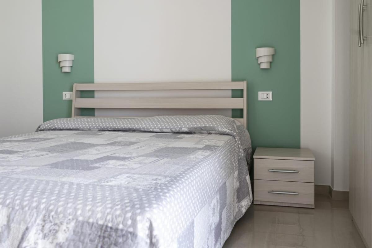 Appartamenti Residence Tulipano Сирмионе Екстериор снимка