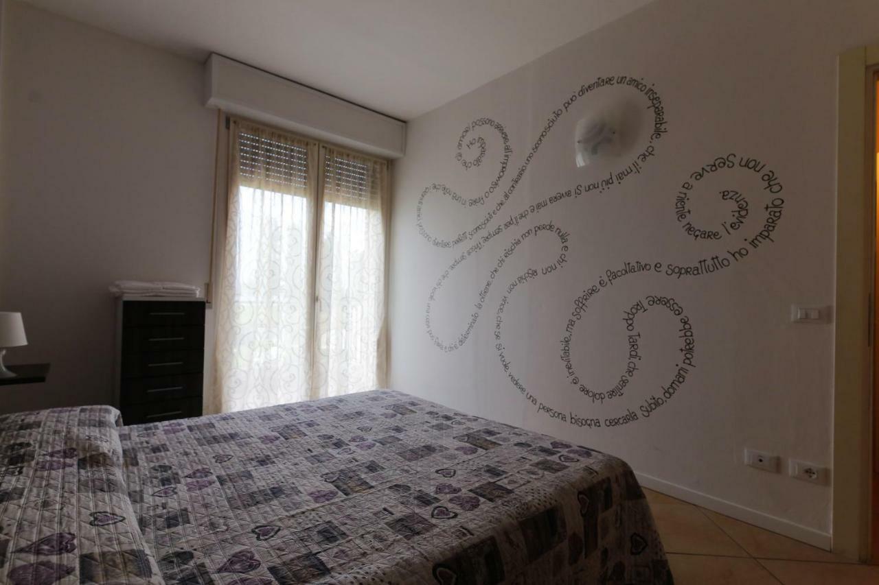 Appartamenti Residence Tulipano Сирмионе Екстериор снимка